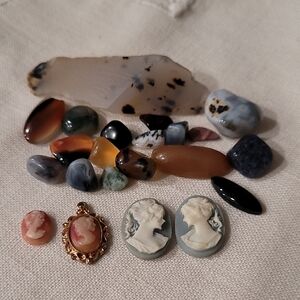 Jewelry Making Small Cameos And Cut Polished Stones